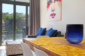 Yolande's Hideaway Waterfront Views + Terrace